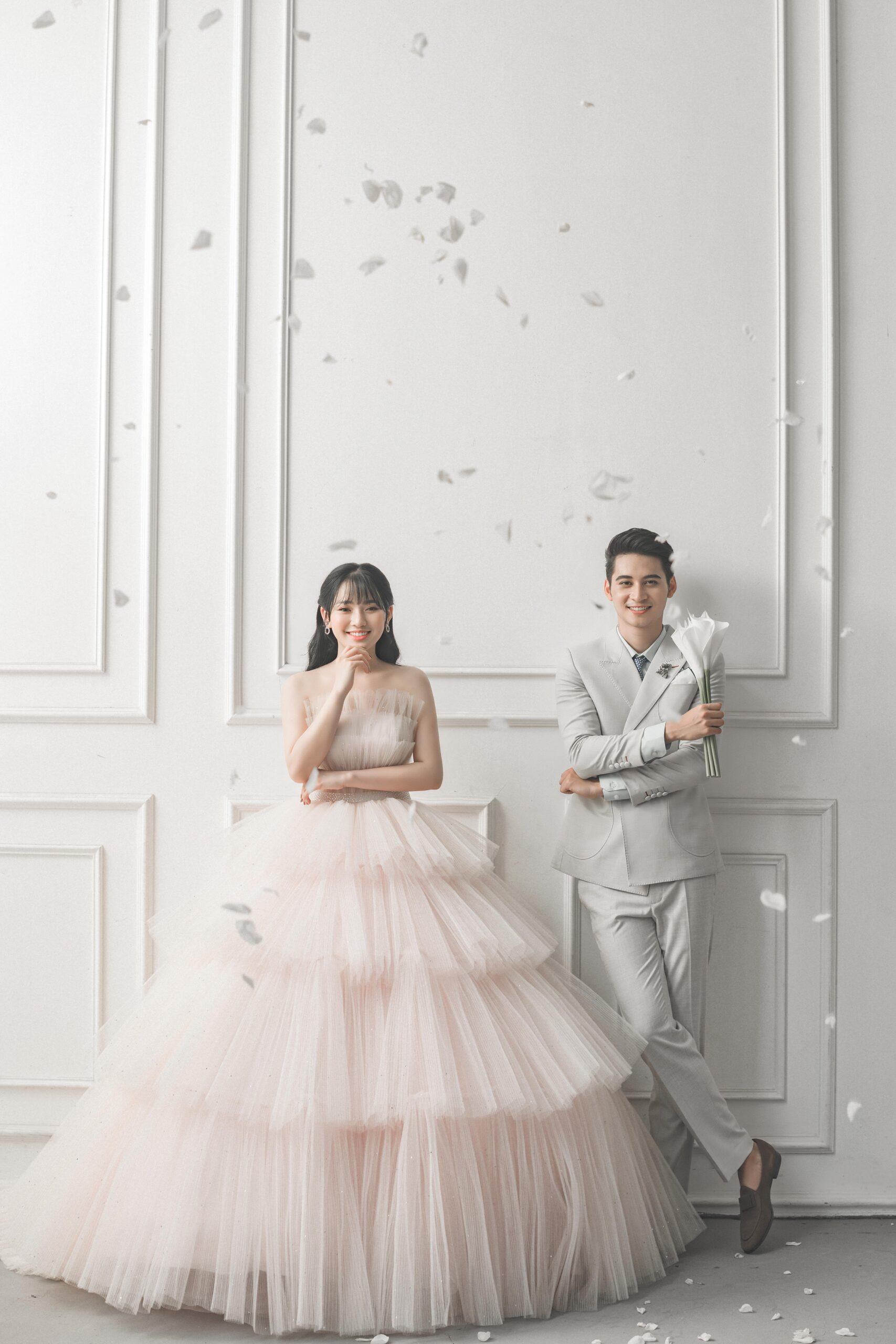 Top 10 mẫu váy cưới trễ vai đẹp quyến rũ nhất năm 2022