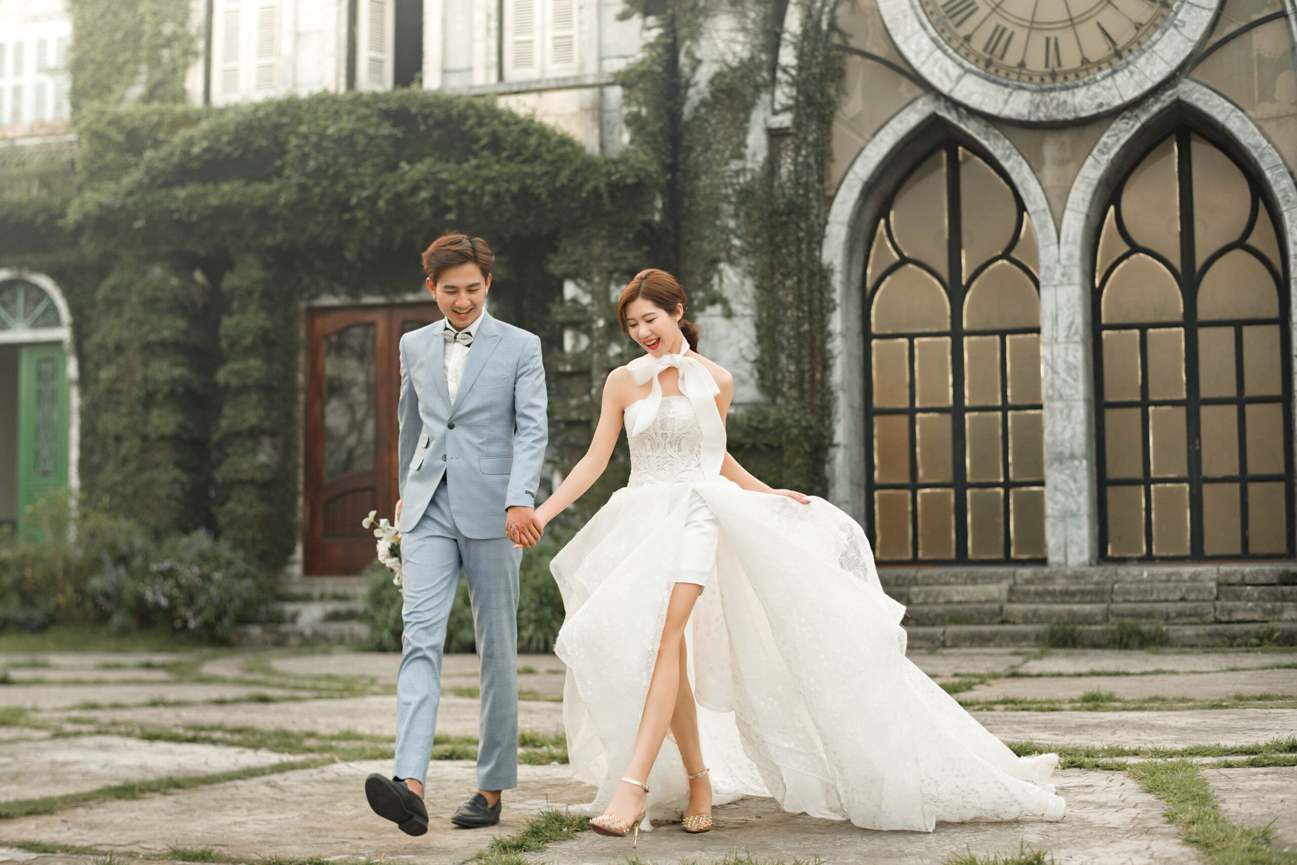 Mẫu váy cưới Hàn Quốc đẹp đa dạng về kiểu dáng và chất liệu