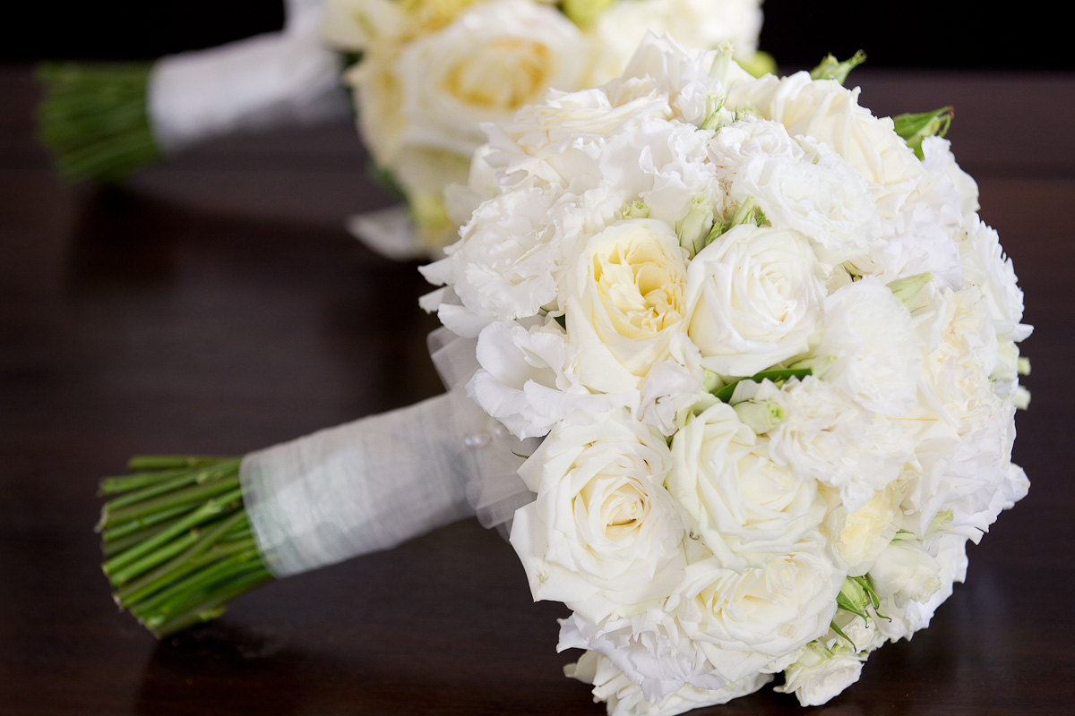 Mẫu hoa cưới màu trắng tinh khôi đẹp