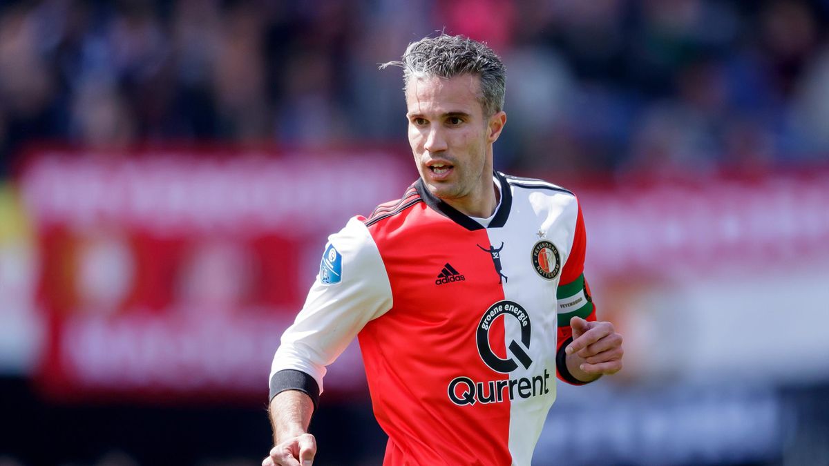 Robin van Persie joins Feyenoord to see if he takes to coaching - Eurosport